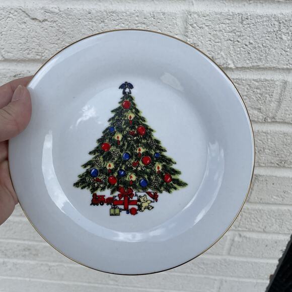 Sea Gull "SGU1" Jian Shiang Christmas Tree 7 1/2" Salad Plates - Disc Set of 4 - Picture 4 of 7